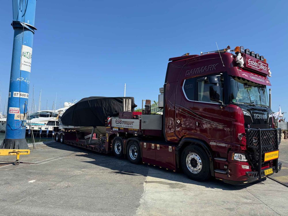 Bådtransport: sådan kommer din båd sikkert fra a til b
